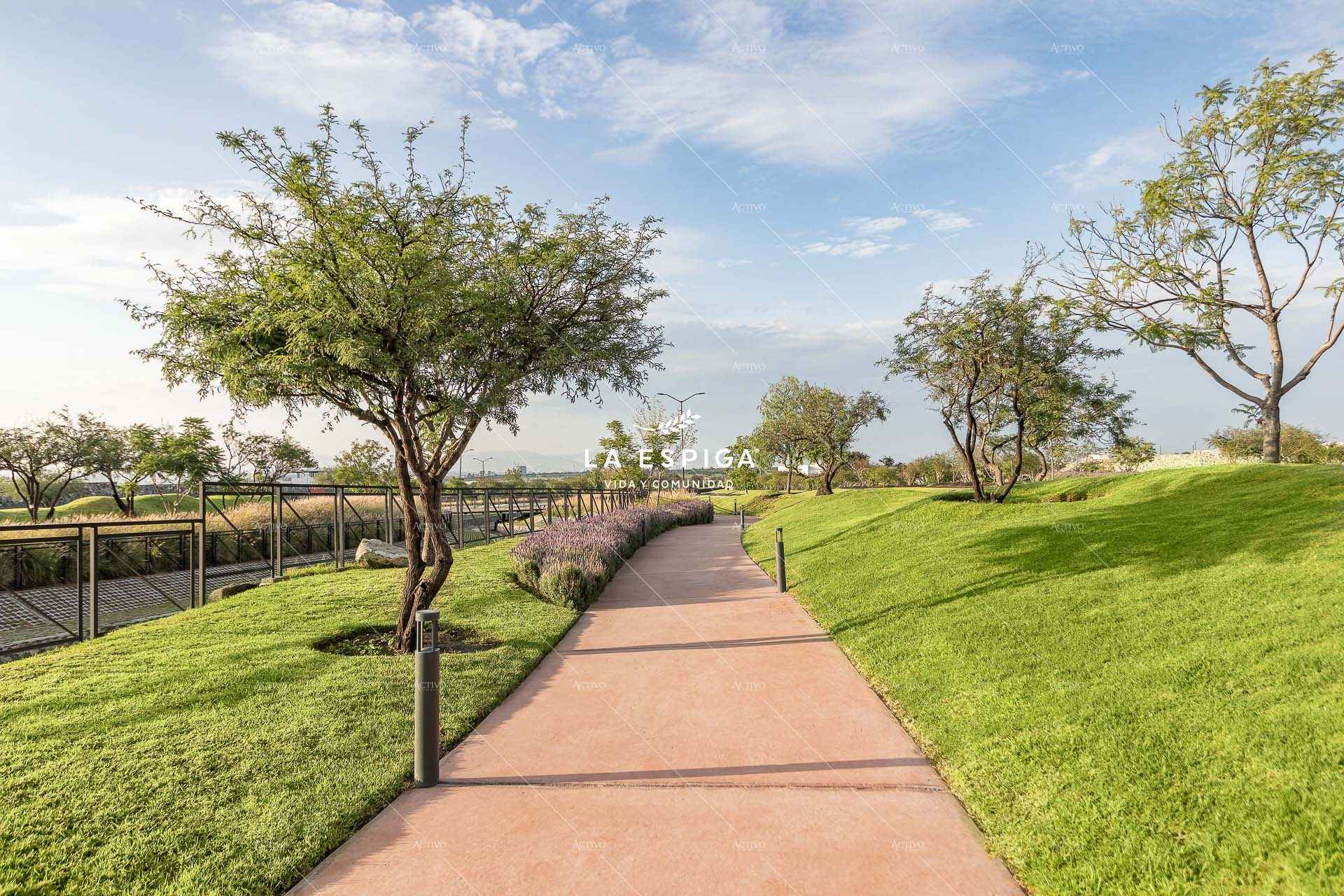 terreno en venta en la espiga queretaro de 337 m2 pU9qxVY
