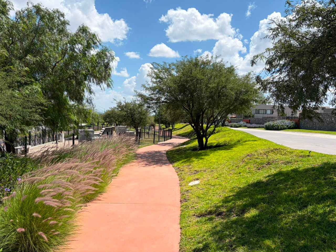 terreno en venta en la espiga queretaro de 323 4 m2 pZNZrOU