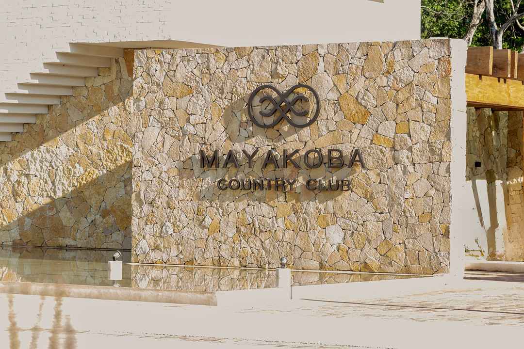 terreno en venta informacion showroom mayakoba country club carretera federal chetumal  puerto juarez playa del carmen solidaridad quintana roo pcUJyUy