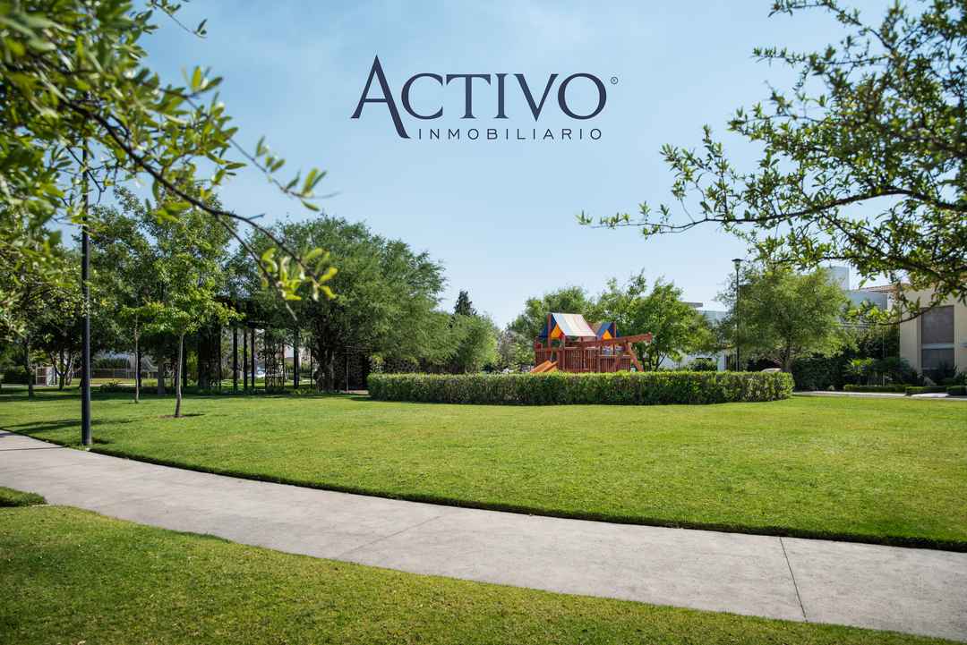 terreno en venta c ii fraccionamiento el campanario queretaro queretaro pP2R65F