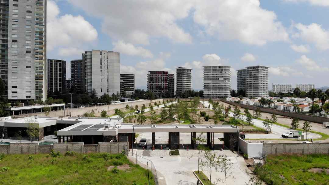 terreno en venta paseo valle real valle real zapopan jalisco paDg5DK